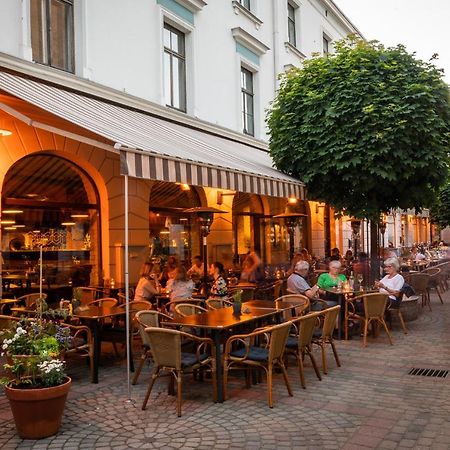 Dzirnavu 92, Free Private Parking Lägenhet Riga Exteriör bild